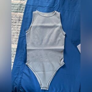 Elegant Sleeveless Ribbed Bodysuit - Soft Blue